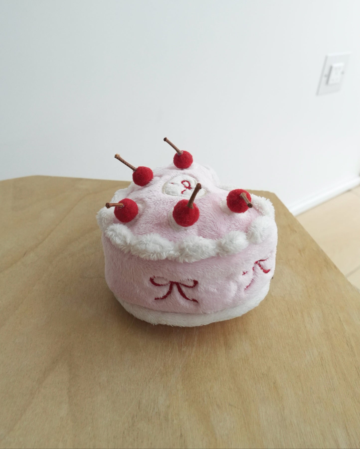 [PREORDER] Cake Reusable Bag Plushie with Hand-Drawn Print (Large)